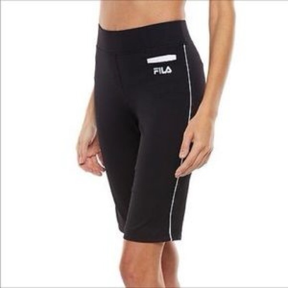 Fila Shorts Size Small - Picture 1 of 3